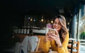 Help-Center-Woman-Phone